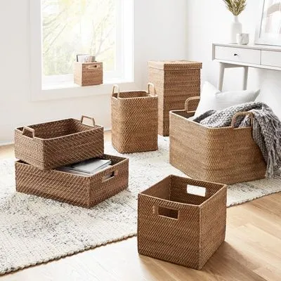 Creative Ideas for Decorating with Baskets and Blankets