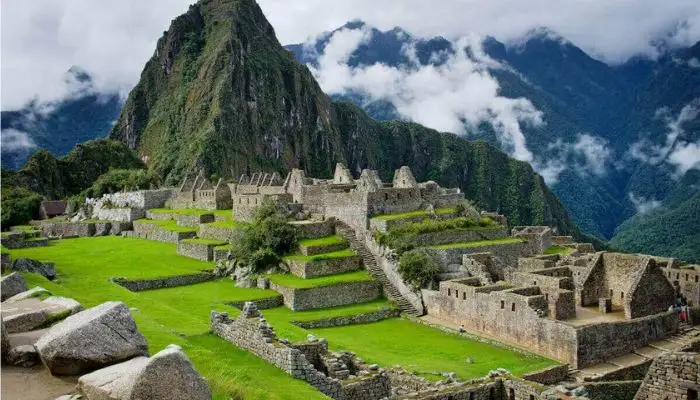 Brilliant Tourist Attractions Around the World No One Visits